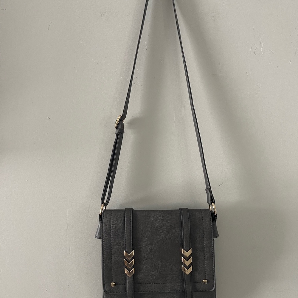 ALYSSA Double Compartment Large Flapover Crossbody Bag - Picture 7 of 13